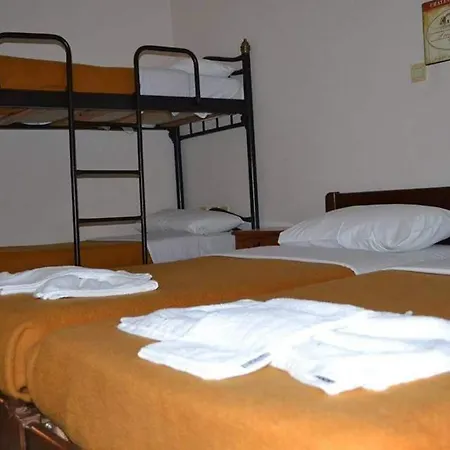 Athina Hotel 3*